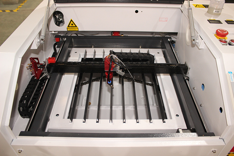 MAQUINA DE CORTE Y GRABADO LÁSER CNC 400X400MM 50W CON SISTEMA RUIDA 6445 Y CHILLER CW-3000 - Imagen 19