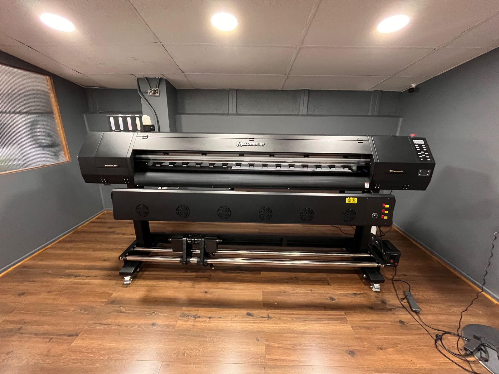PLOTTER DE IMPRESION UV MEGAJET 1801U 180CMS CABEZAL EPSON i3200 - Imagen 3